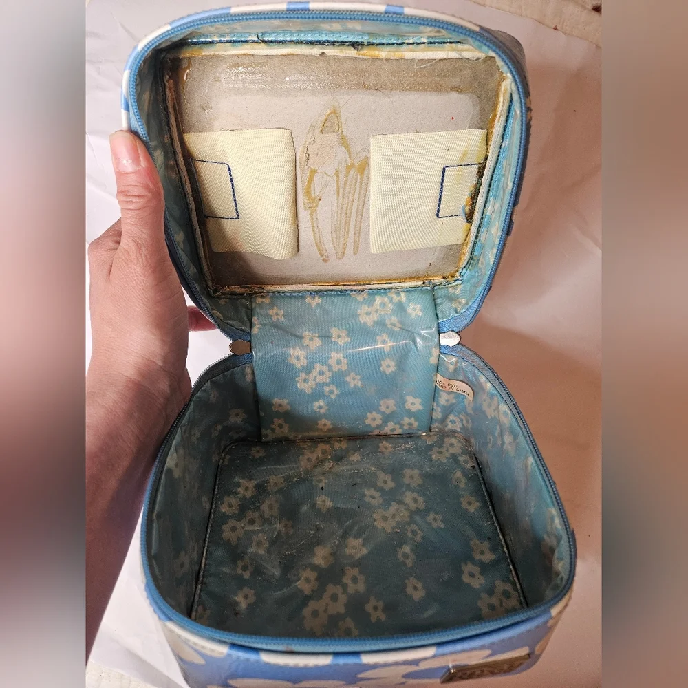Vintage Roxy Blue and White Floral Cosmetic Case